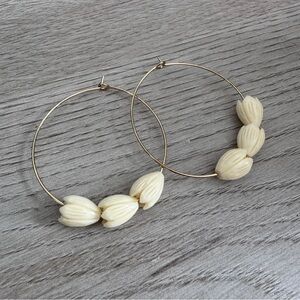Pikake Elegant Gold and Cream Hoop Earrings